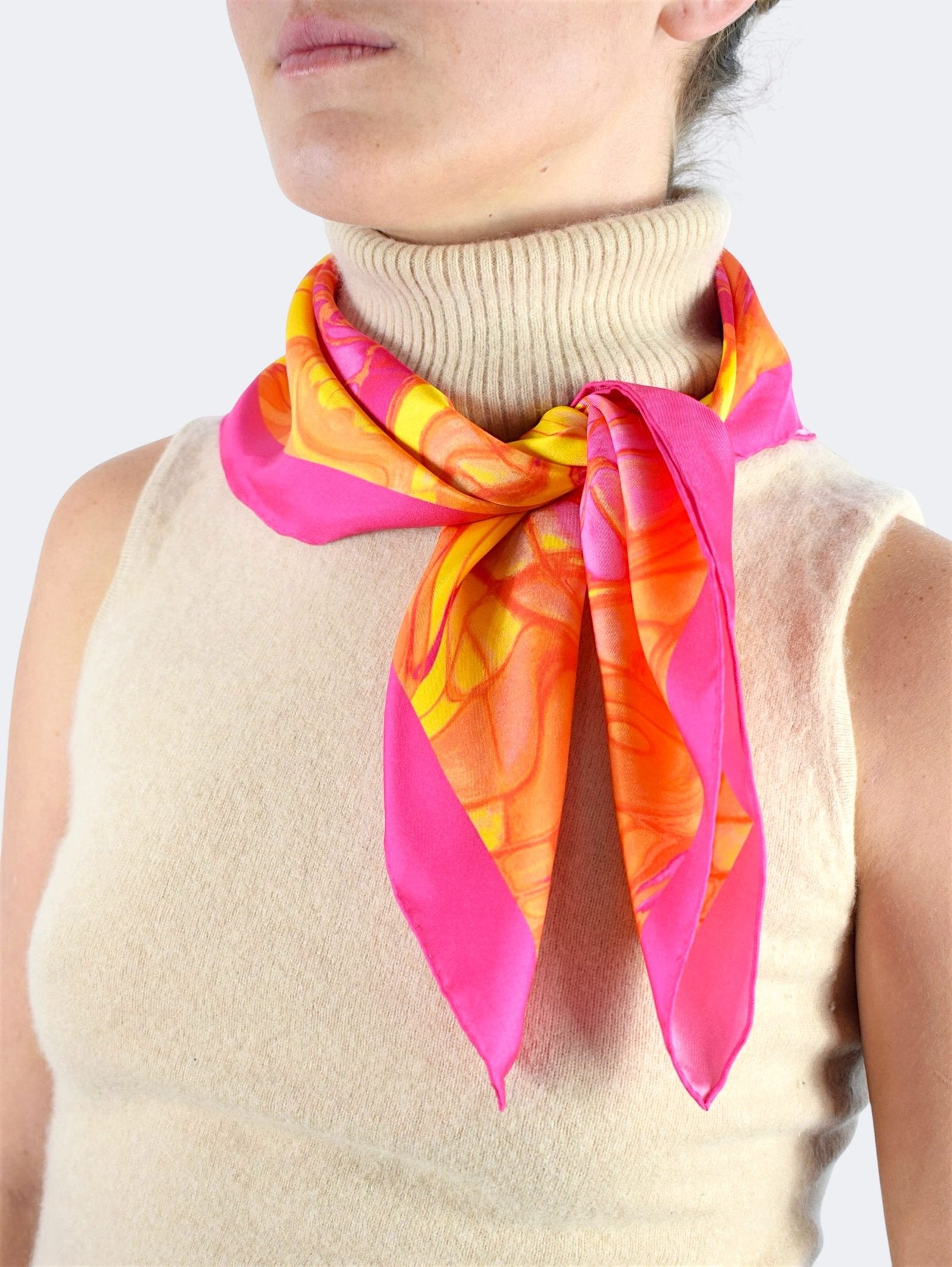 Pañuelo Bandana de Seda Groovy Pink