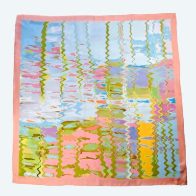 Carré de Seda Estiu 90 – Magia veraniega en tonos pastel y seda lujosa para una elegancia todo el año.