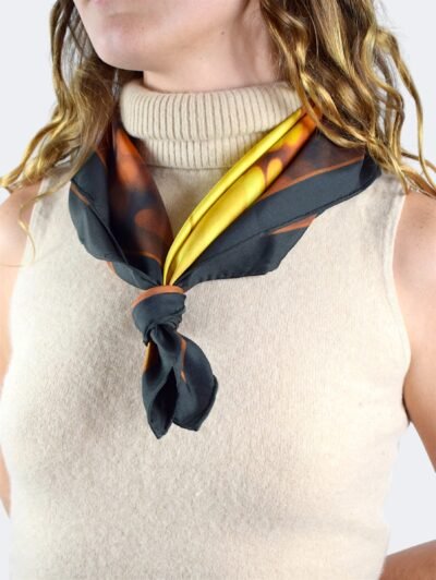 MARIALBINA WEB21 Foulard de Seda Luces de la Ciudad 70 - Image 1