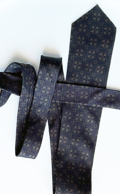 Corbata de Seda Emblema Gold Corbata de Seda Emblema Gold